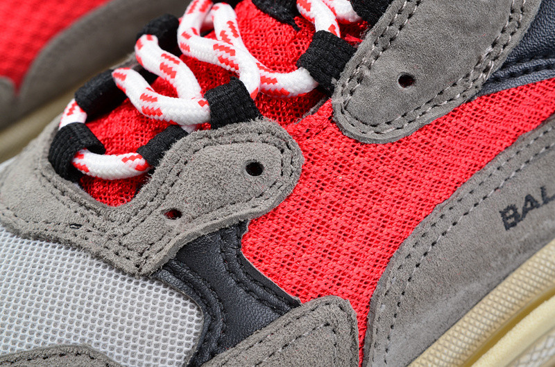 BLCG TRIPLE S TRAINER RED/ BLUE/ YELLOW 490673-W06E3-4365