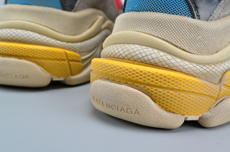 BLCG TRIPLE S TRAINER RED/ BLUE/ YELLOW 490673-W06E3-4365