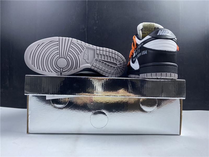 OF x Nike Dunk Low CT0856 -001