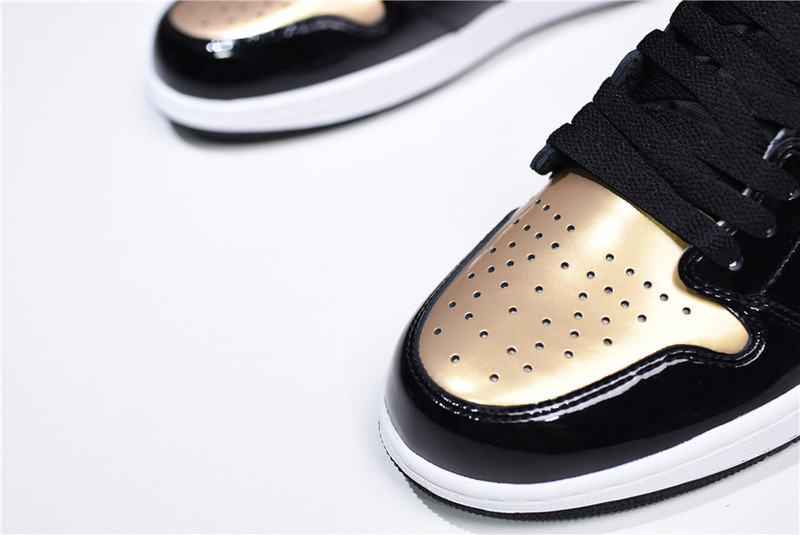 Air Jordan 1 Retro High Glod Toe 861428-007