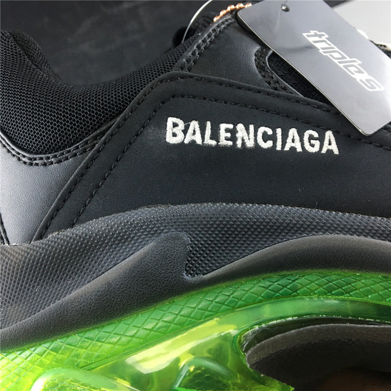 BLCG Triple S 541624-W0901-2140