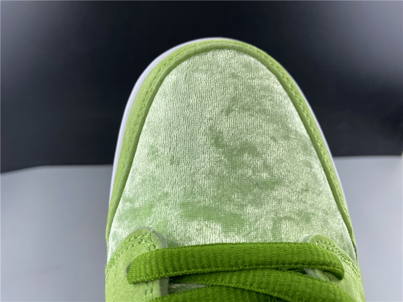 Nike SB Dunk Low Blue Velvet CT2552-300