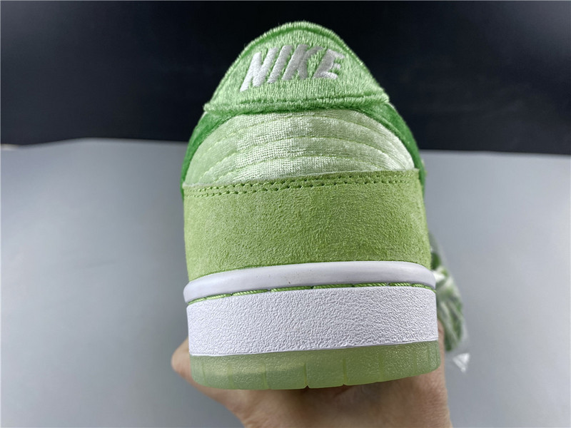 Nike SB Dunk Low Blue Velvet CT2552-300