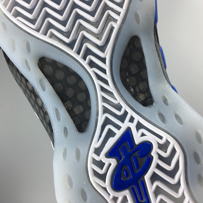 Nike Air Foamposite One “USA” AA3963-102