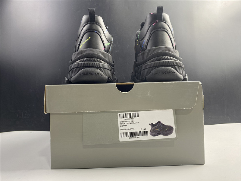 BLCG Triple S 542039-W2FA1-1210