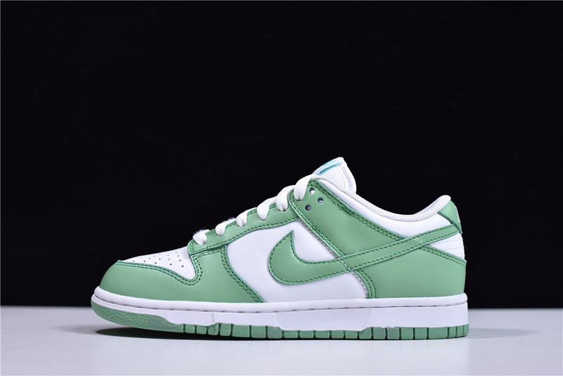 Nike SB Dunk Low Green Tender Powder CU1726-188