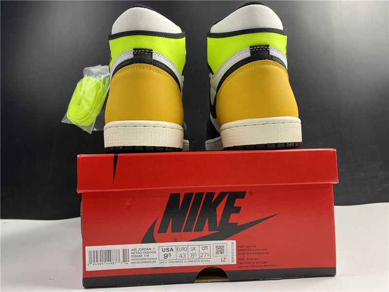 Air Jordan 1 Retro High OG “Volt Gold” 555088-118