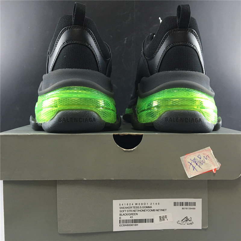 BLCG Triple S 541624-W0901-2140