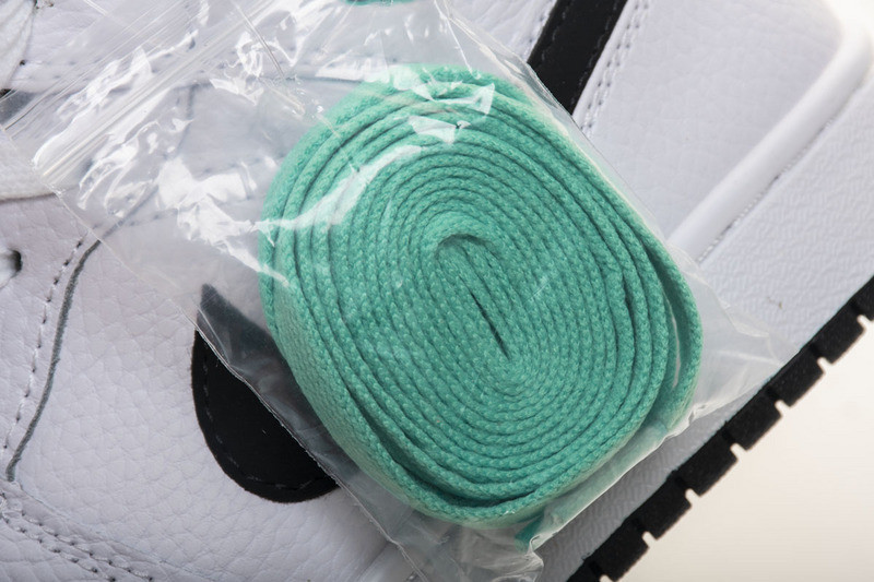 Air Jordan 1 Retro Mid BG "Hyper Jade" 554725-122