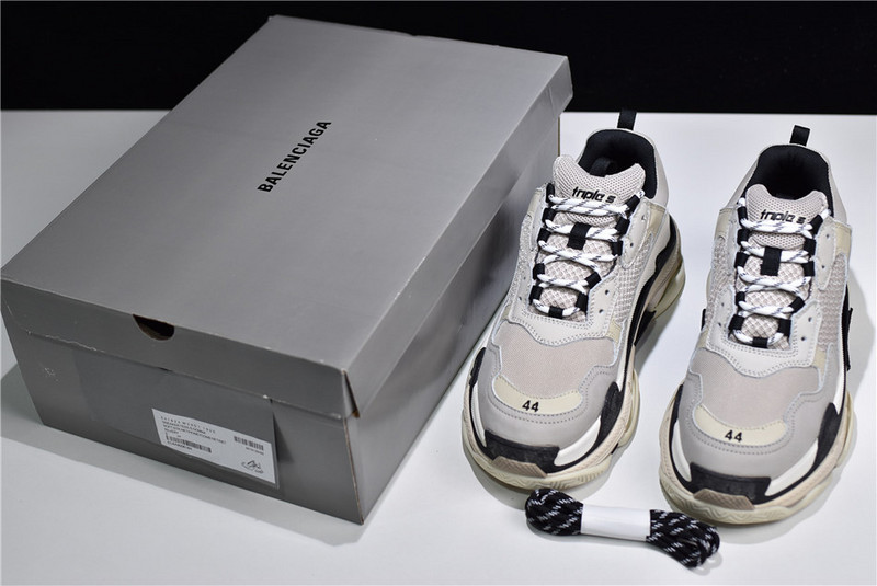 BLCG Triple S 541624 W0901 1900