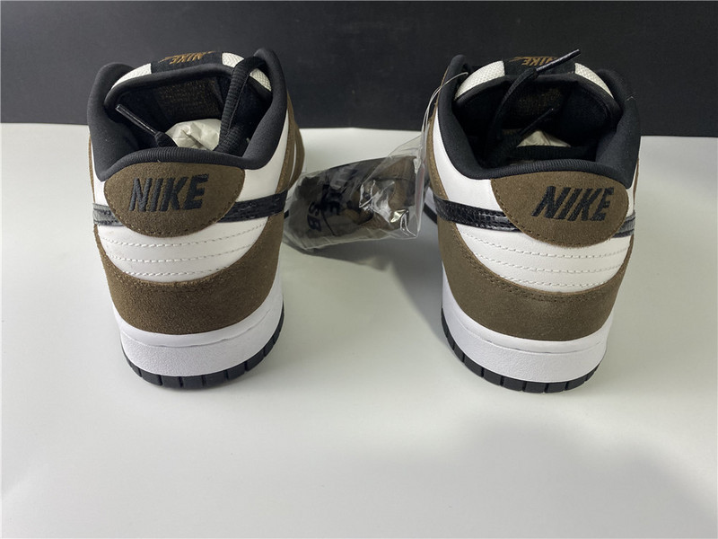 Nike SB Dunk Low “Trail” 304292-102