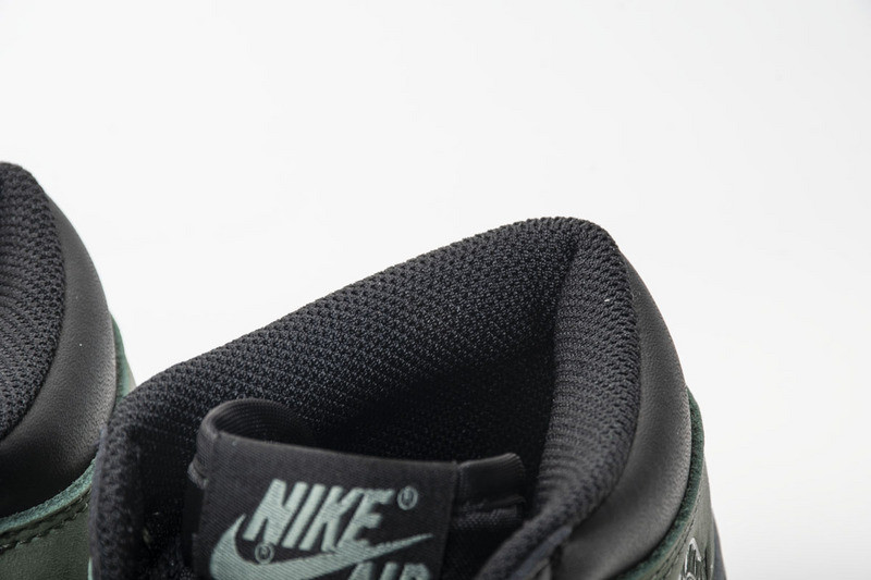 Air Jordan 1 Retro High OG “Clay Green” 555088-135