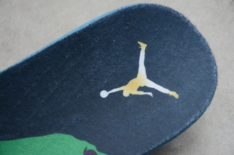 SoleFly x Air Jordan 1 Retro High OG Sail/Fir-Team Orange AV3905-138