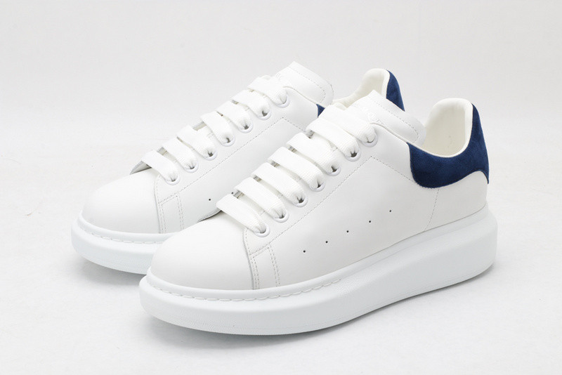 Alexander McQueen Sneakers 587691WHX12K9086