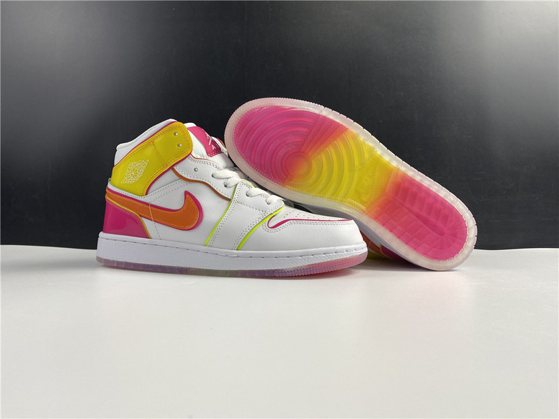 Air Jordan Retro 1 Mid Edge Glow CV4611-100