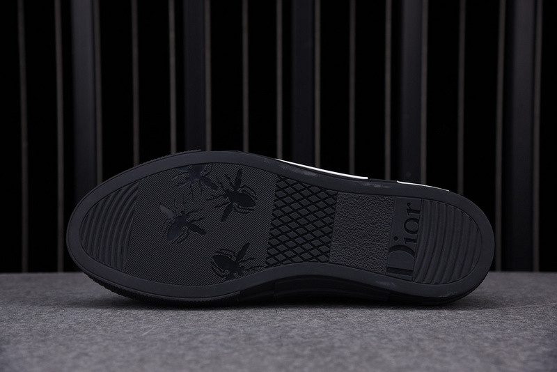 DR B23 High Top Canvas Oblique Black 3SH118YJP_H960