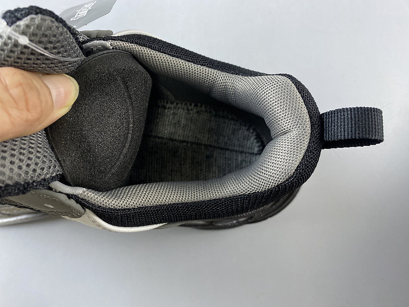 BLCG Triple S 583546-W06F1-0841