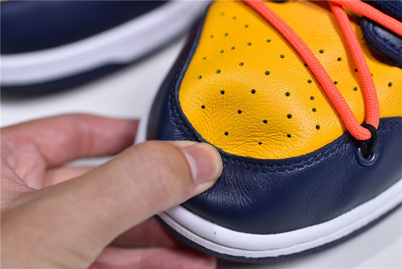 OF x Nike Dunk Low Michigan CT0856-700