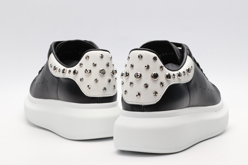 Alexander McQueen Sneakers 553776WHGP51070