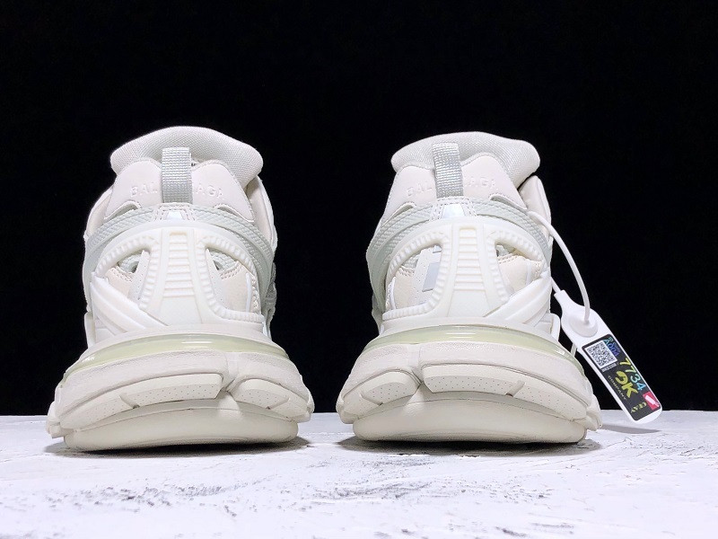 BLCG Track 2.0 570391-W2GN1-1001