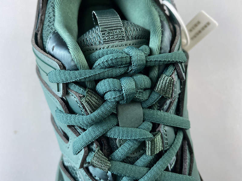 BLCG Track 3.0 542023-W2LA1-3004