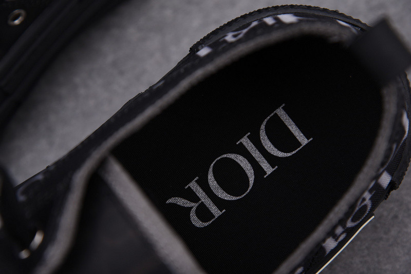 DR B23 Low Top Canvas Oblique Black 3SN249YJP_H960