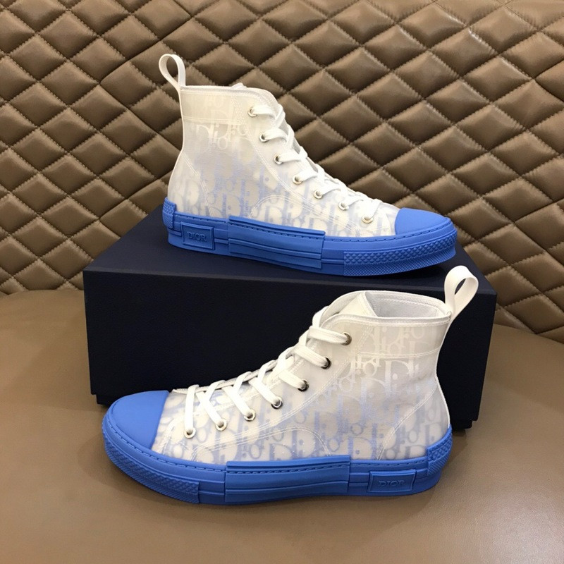 DR B23 High Top Sneaker