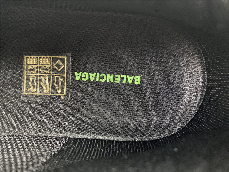 BLCG Triple S 542039-W2PW1-4881