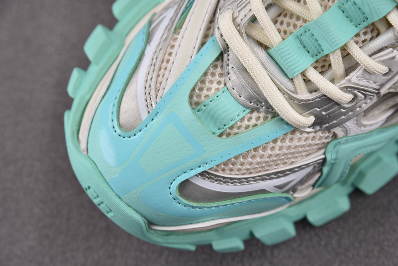 BLCG Track 2.0 568614-W3AE2-3911