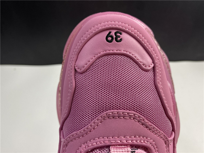 BLCG Triple S 544351-W2GA1-5760