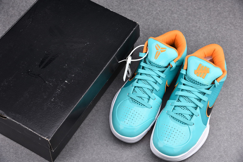 Undefeated x Kobe 4 Protro 