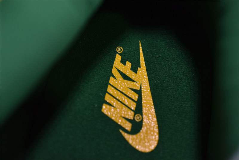 Nike Dunk Low SP “Brazil” CU1727-700