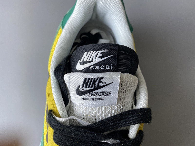 Sacai x Nike Pegasus VaporFly SP CI9928-300
