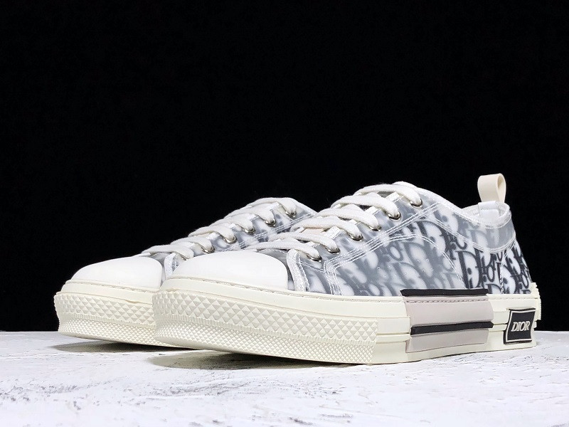 DR B23 Low Top Logo Oblique 3SN249YJP_H069