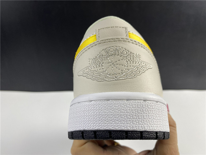 Air Jordan 1 Low  Palm Tree CK3022-107