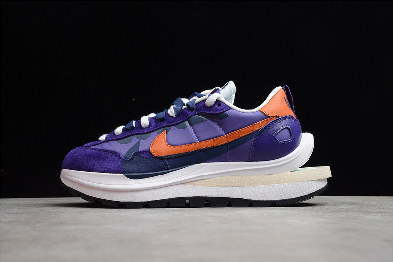 Nike Vaporwaffle sacai Dark Iris  DD1875-500