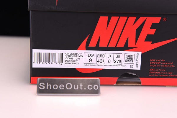 Air Jordan 1 Retro High “Satin Black Toe” CD0461-016