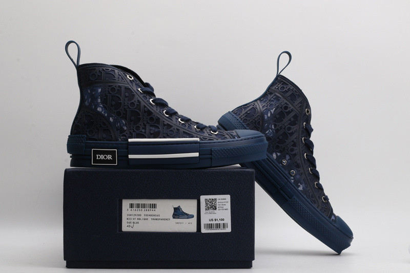 DR B23 High Top Sneaker