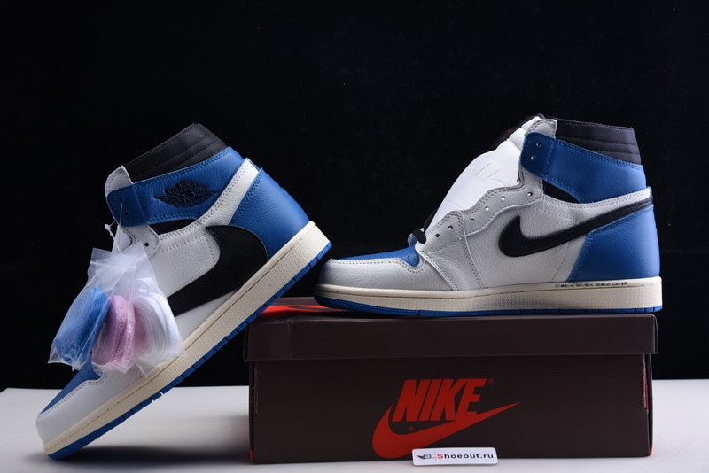 Travis Scott × Fragment × Nike Air Jordan 1 Retro High OG SP DH3227-105