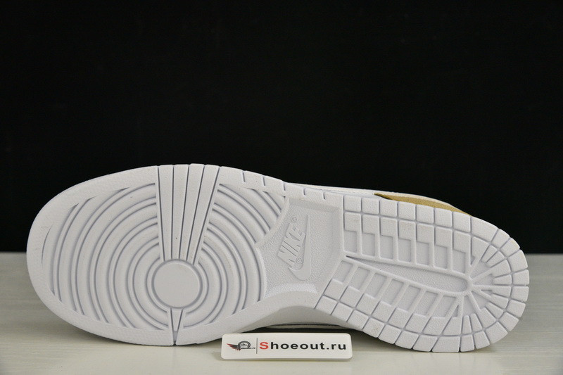 Nike Dunk Low WMNS “Metallic” DH4403-700