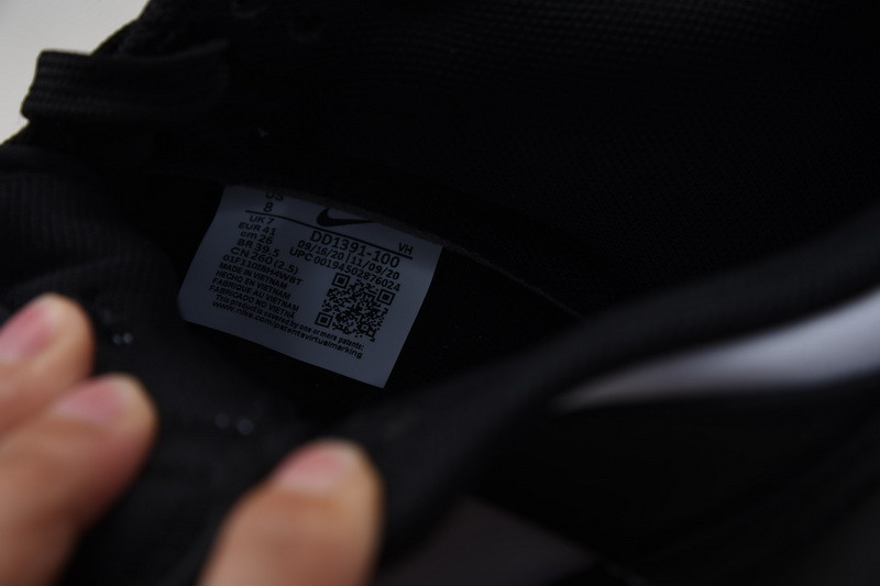 Nike Dunk Low “PANDA” DD1391-100