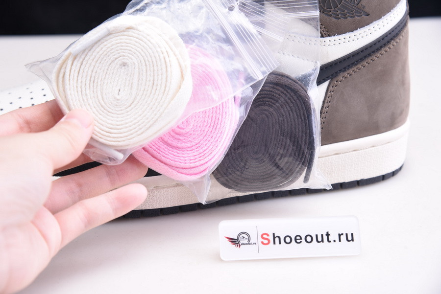 Air Jordan 1 Retro High OG Dark Mocha 555088-105