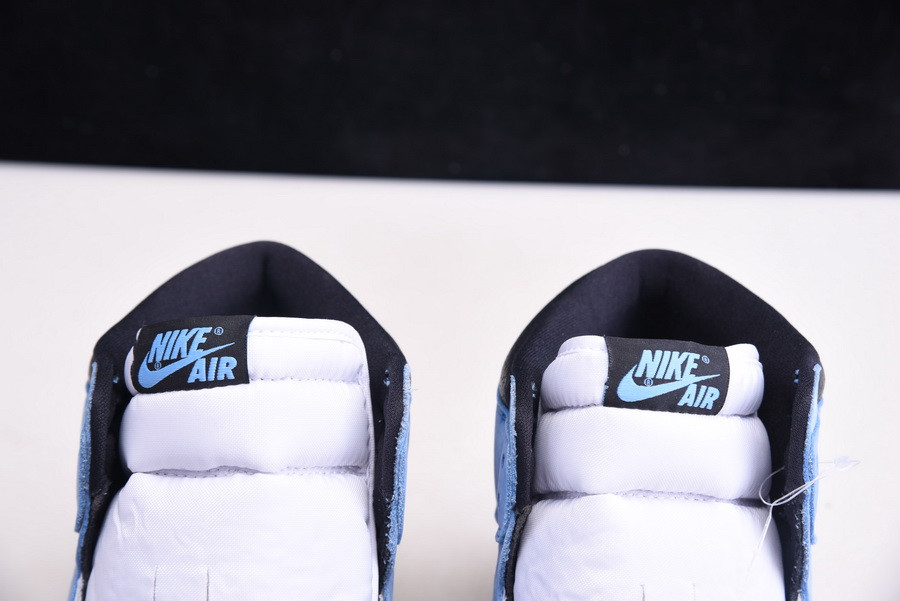 Air Jordan 1 High OG “University Blue” 555088-134