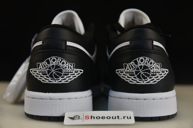 Air Jordan 1 Low “Panda” DC0774-101