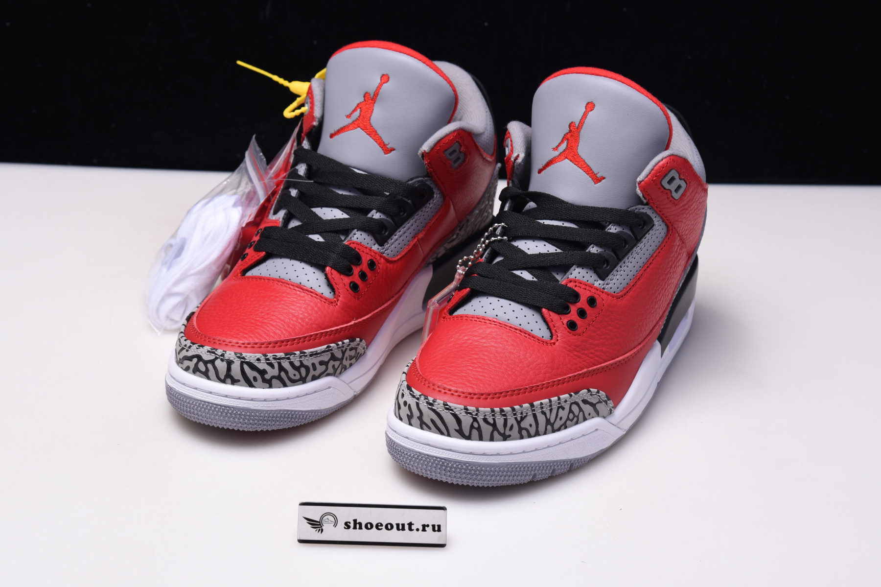 Air Jordan 3 “Red Cement” CK5692 -600
