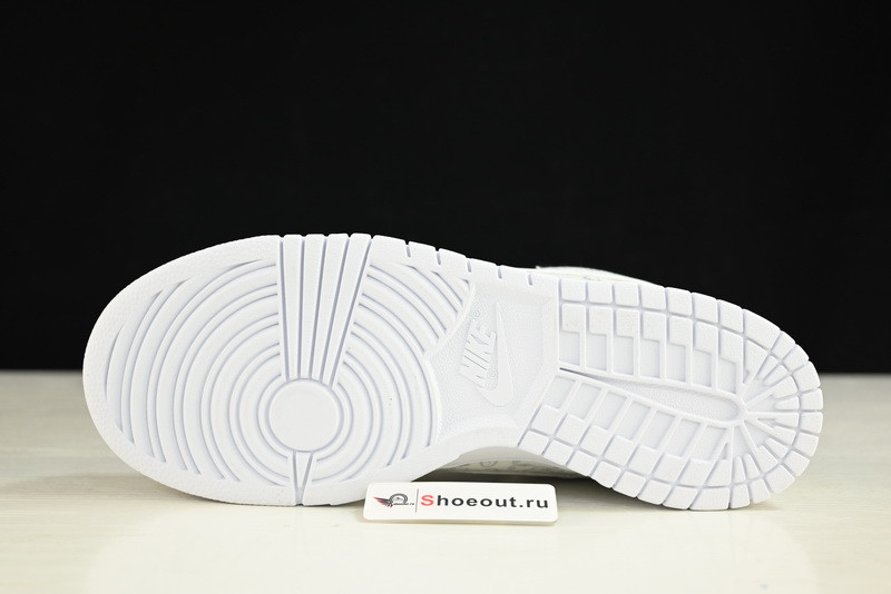 Nike Dunk Low “White Paisley” DJ9955-100