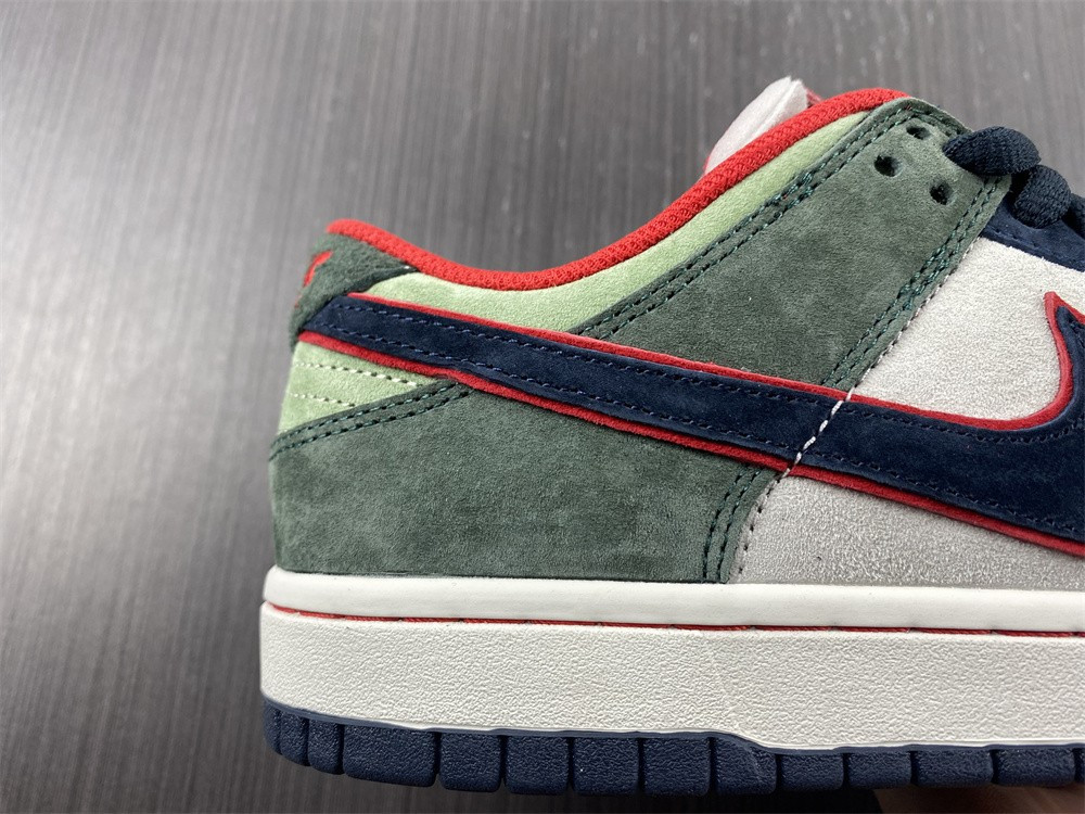 Otomo Katsuhiro x Nike SB Dunk Low Steamboy OST LF0039-004