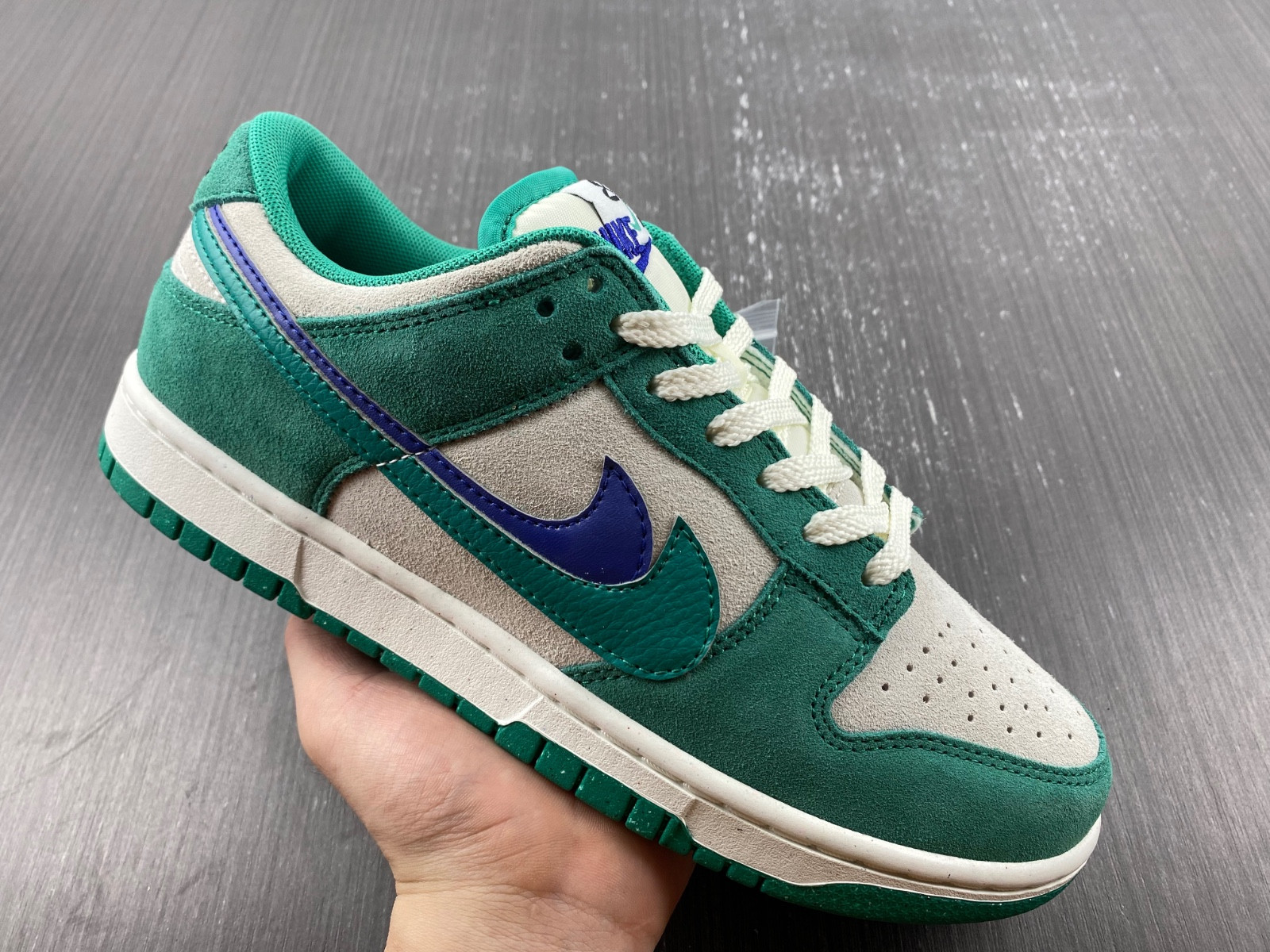 Nike Dunk Low SE “85” DO9457-101
