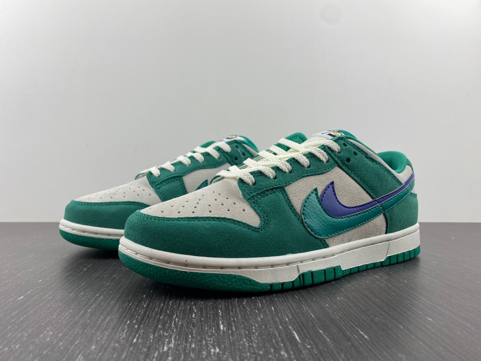 Nike Dunk Low SE “85” DO9457-101