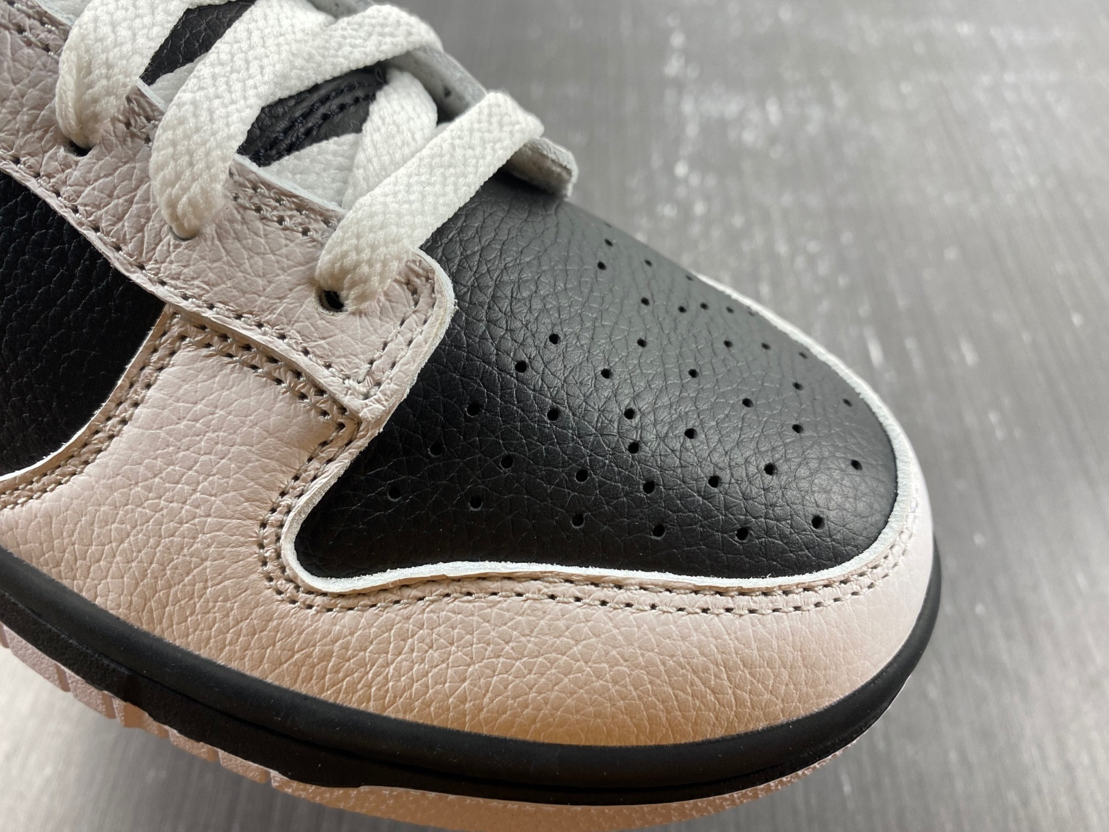 Nike Dunk Low “Reverse Panda” FD9064-011